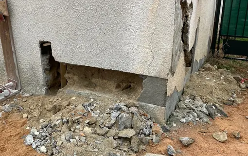 R&eacute;novation mur b&acirc;timent communal