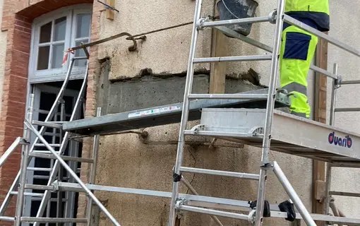 R&eacute;novation mur b&acirc;timent communal